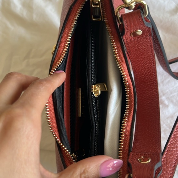 La Via Leather Bag - Picture 3 of 9